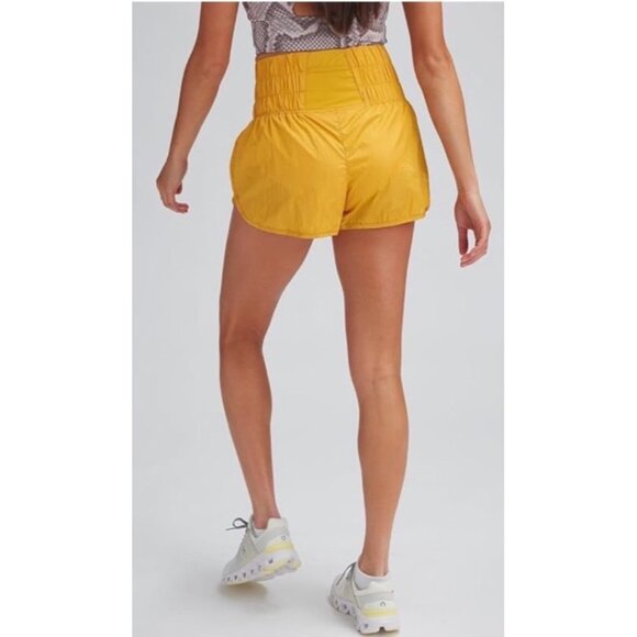 Free People Movement size Small Honey Mallow NWT Gold Lined $30 - Picture 2 of 11